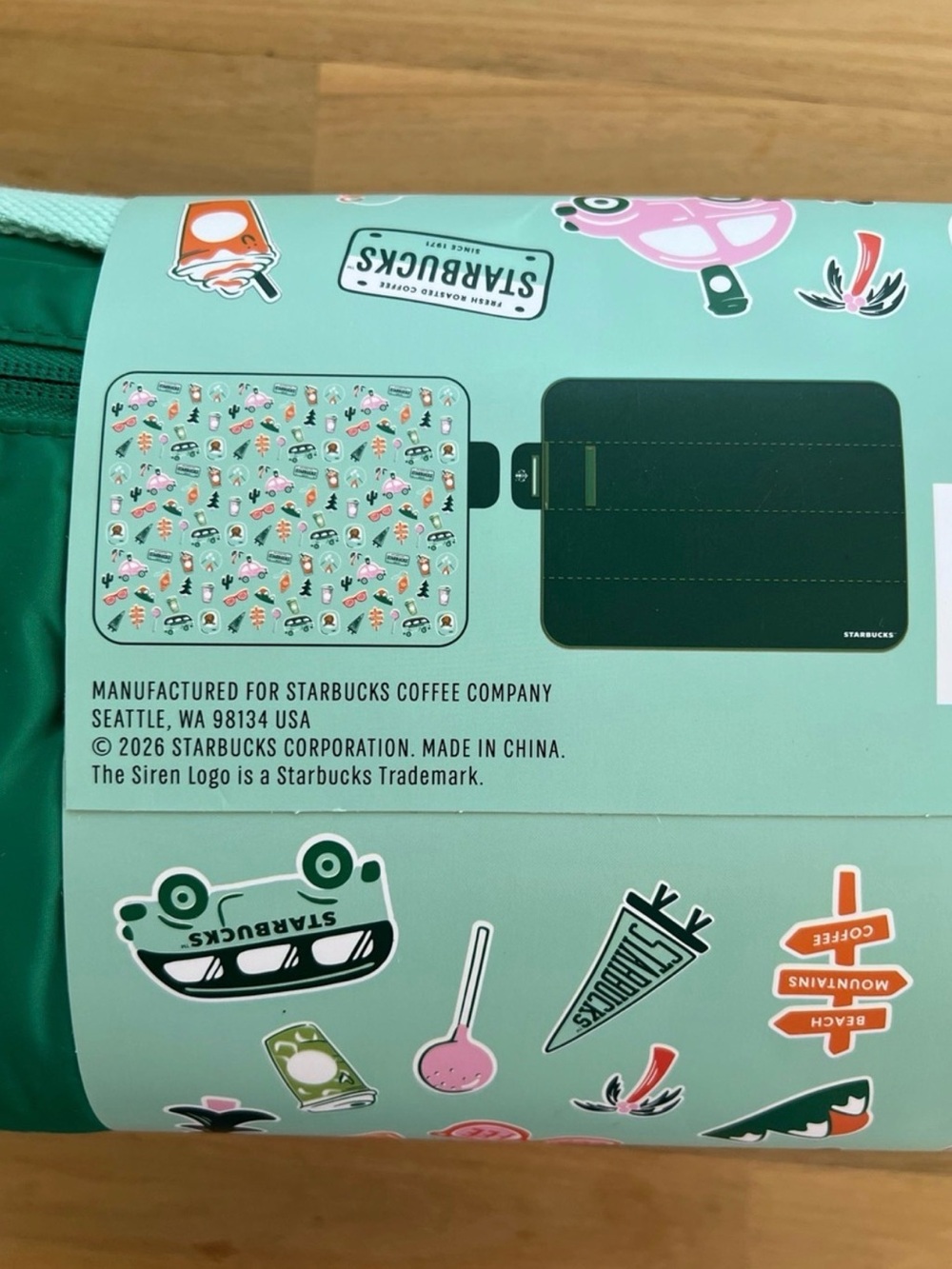 Starbucks Road Trip Collection - Limited Edition Picnic Blanket - Picture 9 of 13